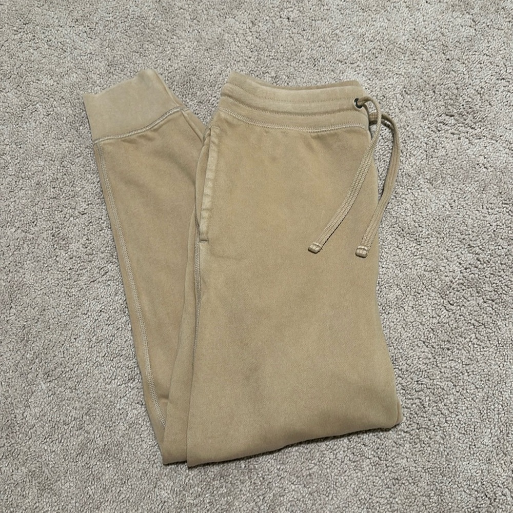 tan gap jogger sweatpants